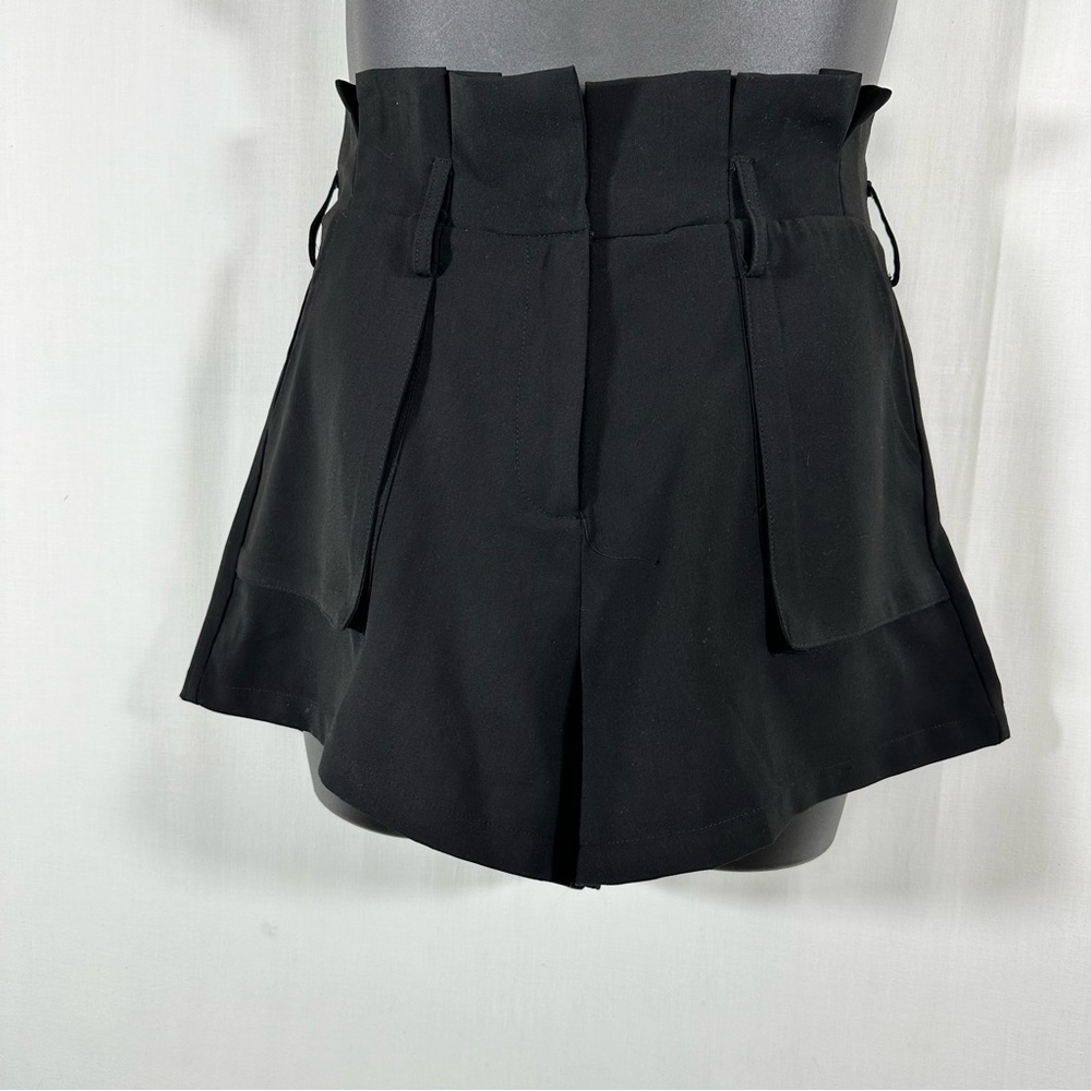 TCEC 🎀 Black Shorts Sz L